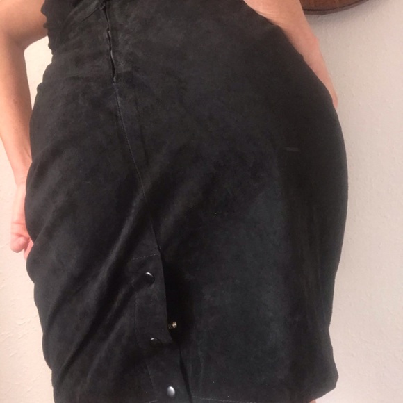 🎱VTG suede leather pencil skirt - Picture 3 of 8